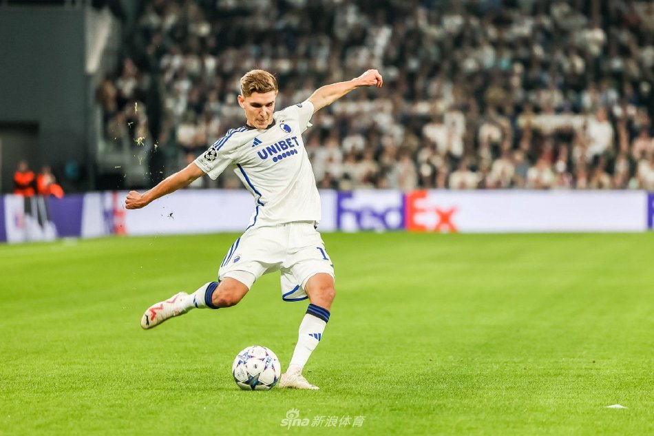 的队伍交手 的队伍交手