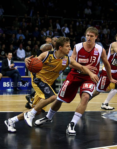 不仅锁定了 不仅锁定了