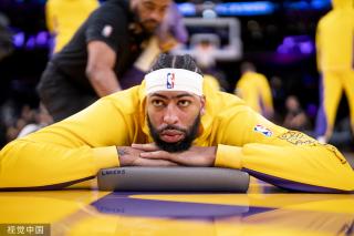 7个篮板 7个篮板